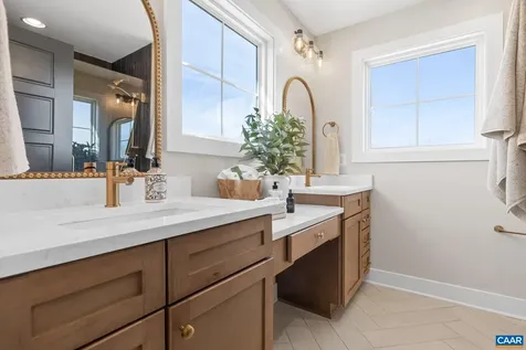 48B Miranda Crossing Charlottesville VA 22901