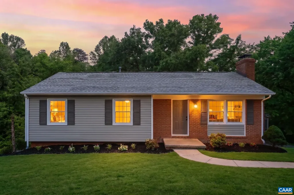 2208 Banbury Street Charlottesville VA 22901