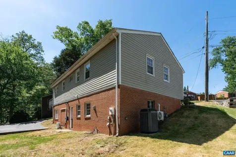 2208 Banbury Street Charlottesville VA 22901