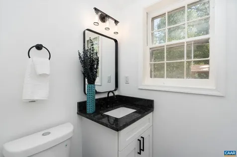 2208 Banbury Street Charlottesville VA 22901