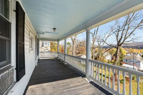476 Walnut Avenue Waynesboro VA 22980