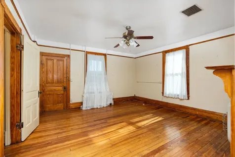 476 Walnut Avenue Waynesboro VA 22980