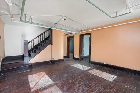476 Walnut Avenue Waynesboro VA 22980