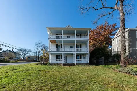 476 Walnut Avenue Waynesboro VA 22980