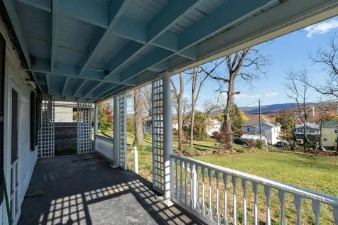 476 Walnut Avenue Waynesboro VA 22980
