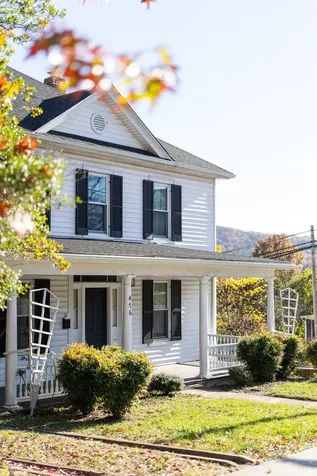 476 Walnut Avenue Waynesboro VA 22980