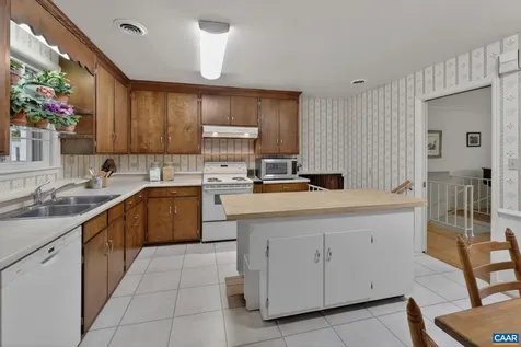 2409 Kerry Lane Charlottesville VA 22901