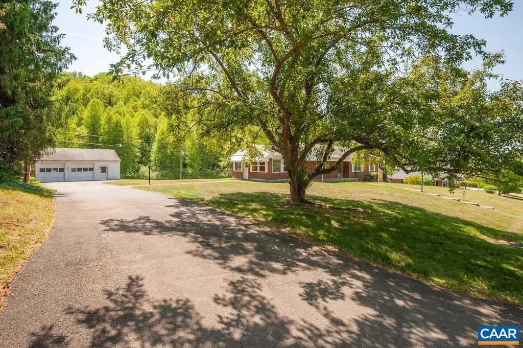 278 Ridge Street Lovingston VA 22949