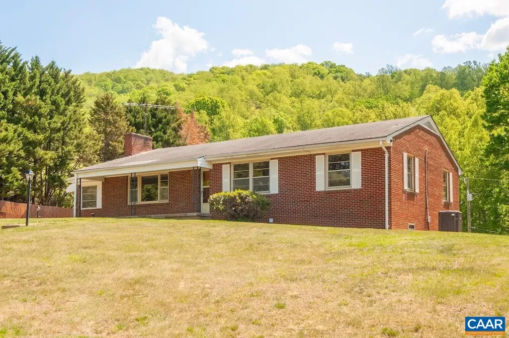 278 Ridge Street Lovingston VA 22949