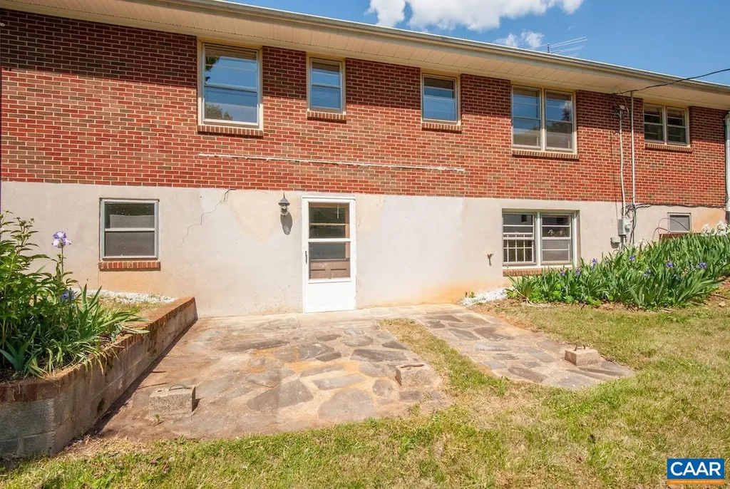 278 Ridge Street Lovingston VA 22949