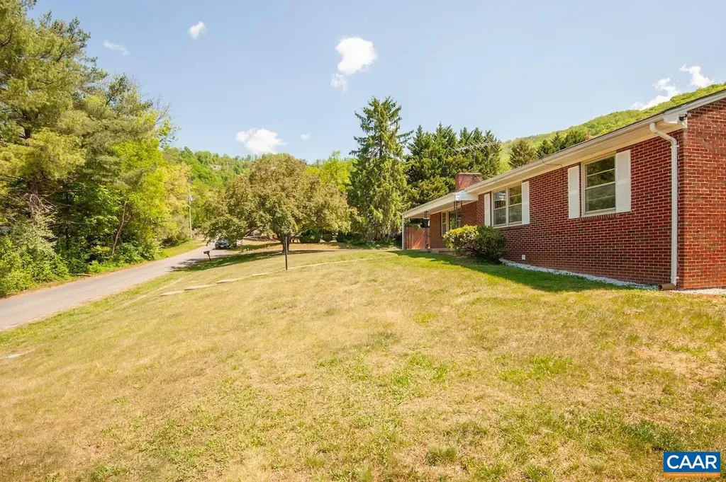 278 Ridge Street Lovingston VA 22949