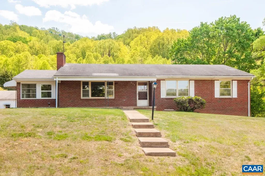 278 Ridge Street Lovingston VA 22949