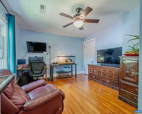 908 Woodrow Avenue Waynesboro VA 22980