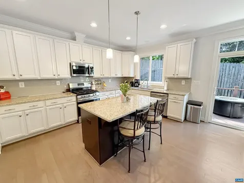 1239 Penfield Lane Charlottesville VA 22901