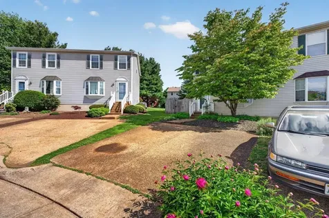 415 Glenfield Court Harrisonburg VA 22802