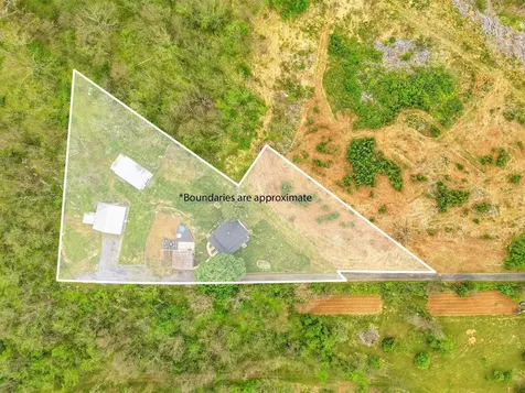 772 Pinewoods Road Quicksburg VA 22847