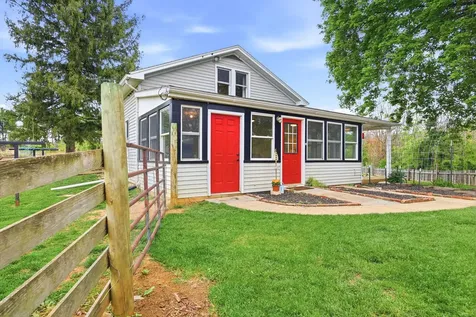 772 Pinewoods Road Quicksburg VA 22847