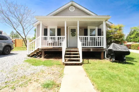 102 East Avenue Staunton VA 24401