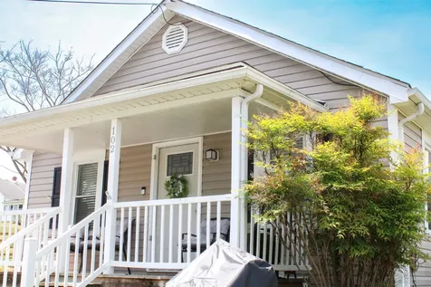 102 East Avenue Staunton VA 24401
