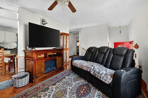 203 Hall Street Staunton VA 24401