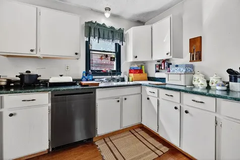 203 Hall Street Staunton VA 24401