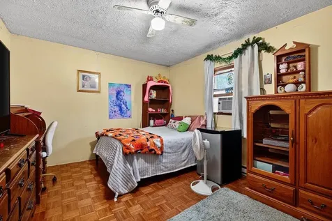 203 Hall Street Staunton VA 24401