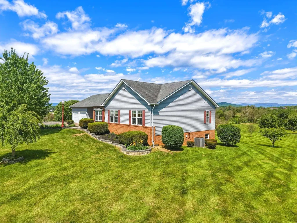 291 Beaver Lane Mt Jackson VA 22842