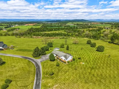 291 Beaver Lane Mt Jackson VA 22842