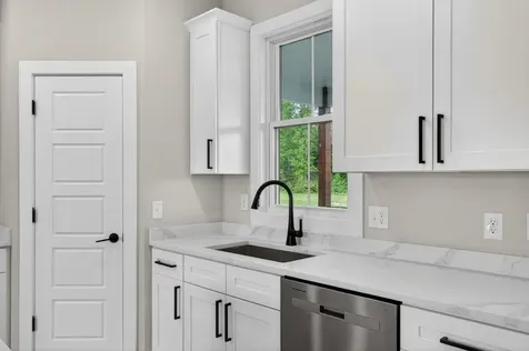 10275 Dalmatian Drive Mcgaheysville VA 22840
