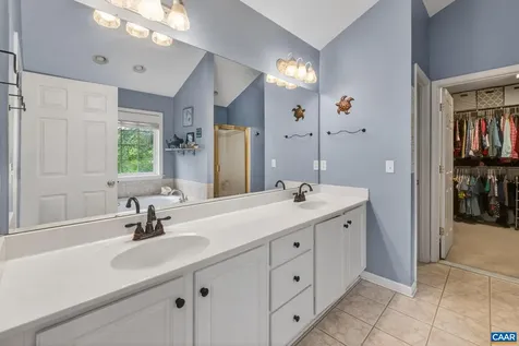 1086 Olympia Drive Charlottesville VA 22911