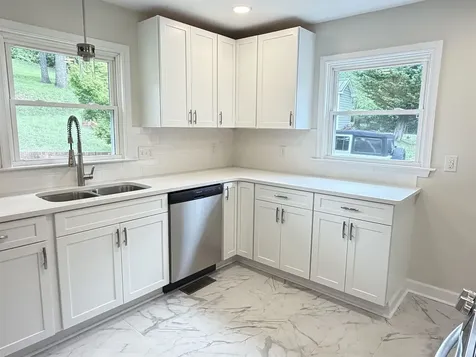 212 Skyland Drive Staunton VA 24401