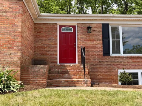 212 Skyland Drive Staunton VA 24401