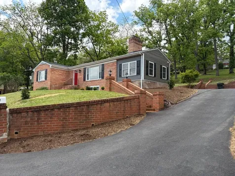 212 Skyland Drive Staunton VA 24401