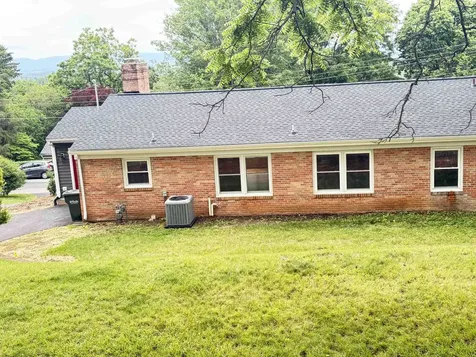 212 Skyland Drive Staunton VA 24401