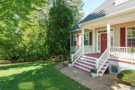 252 Larkspur Way Charlottesville VA 22902