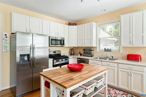 252 Larkspur Way Charlottesville VA 22902