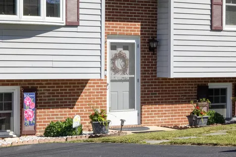 129 Greenview Drive Staunton VA 24401