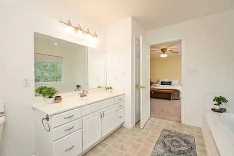 1456 New Hope Road Staunton VA 24401