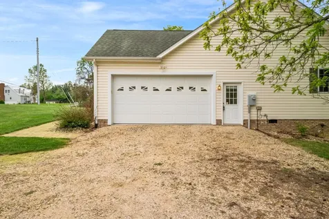 1456 New Hope Road Staunton VA 24401