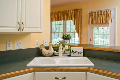 1456 New Hope Road Staunton VA 24401