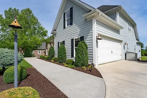 885 Claremont Avenue Rockingham VA 22801