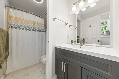 11 Foxhall Lane Weyers Cave VA 24486