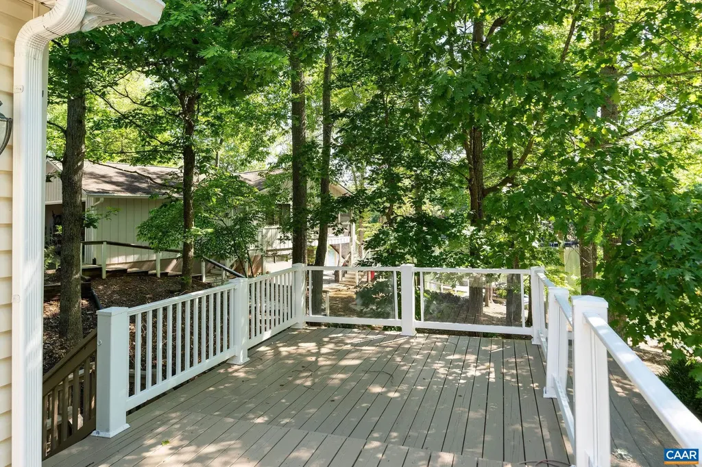 21 Amethyst Road Palmyra VA 22963