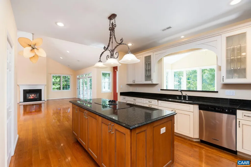 21 Amethyst Road Palmyra VA 22963