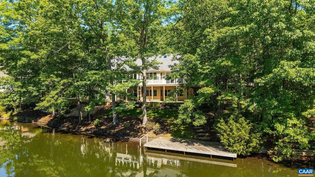 21 Amethyst Road Palmyra VA 22963
