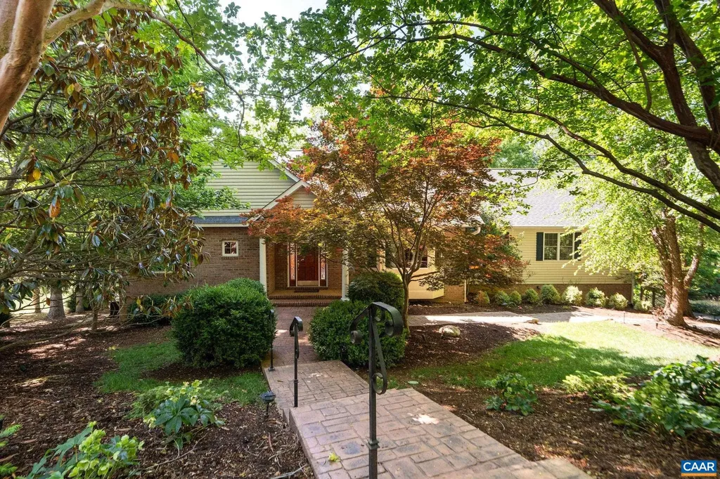 21 Amethyst Road Palmyra VA 22963