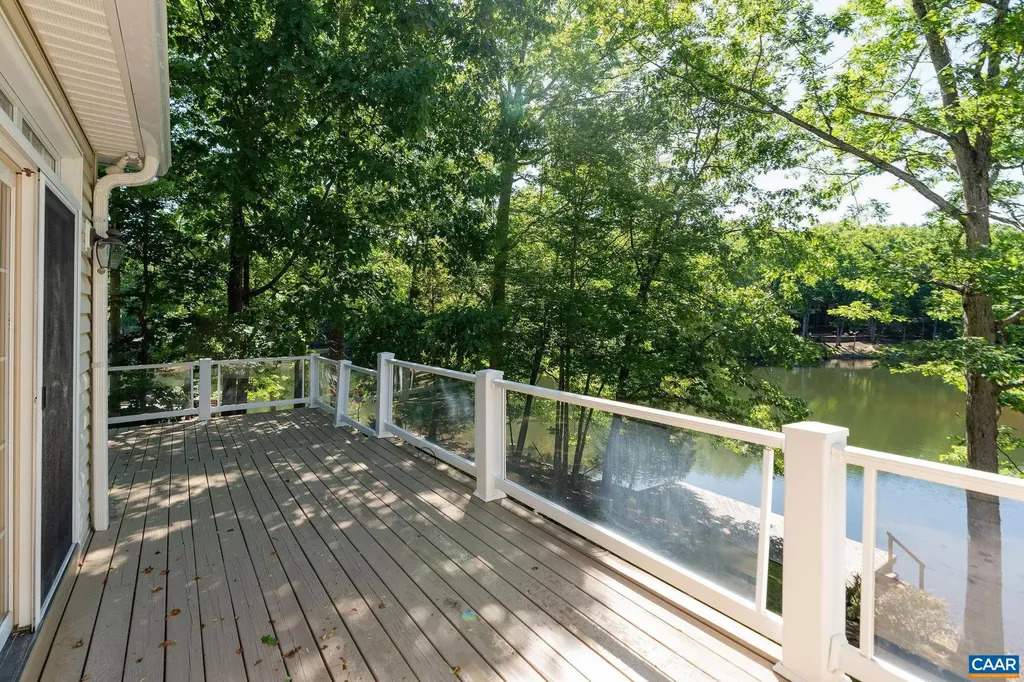 21 Amethyst Road Palmyra VA 22963