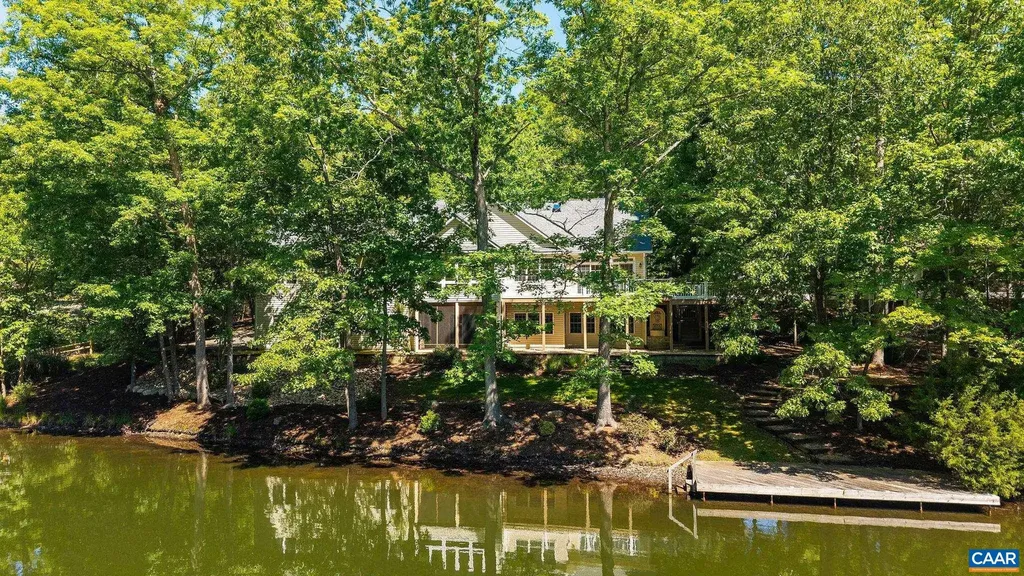 21 Amethyst Road Palmyra VA 22963