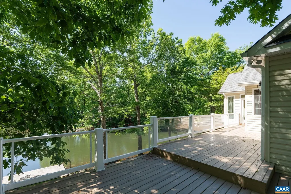 21 Amethyst Road Palmyra VA 22963