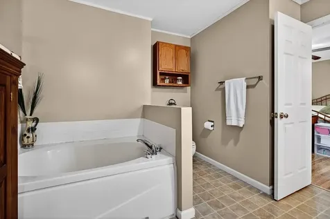 112 Guernsey Lane Staunton VA 24401